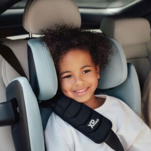 reposacabezas en forma de V en la Britax Römer Kidfix Pro